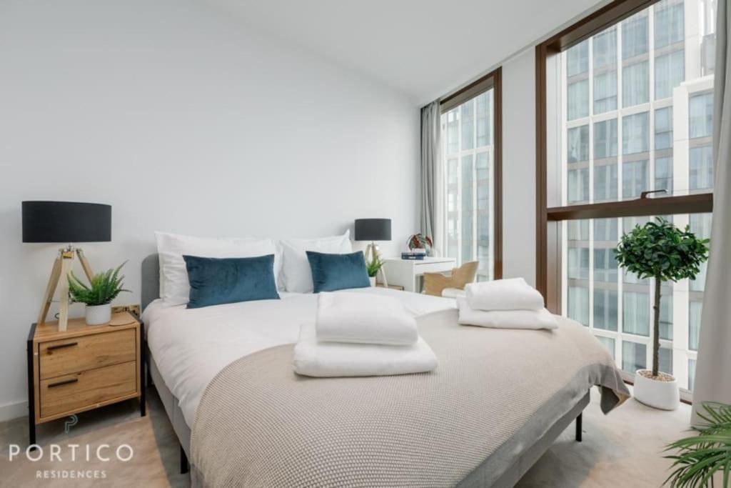 Appartamento Stunning 2-bed With Pool In Nine Elms