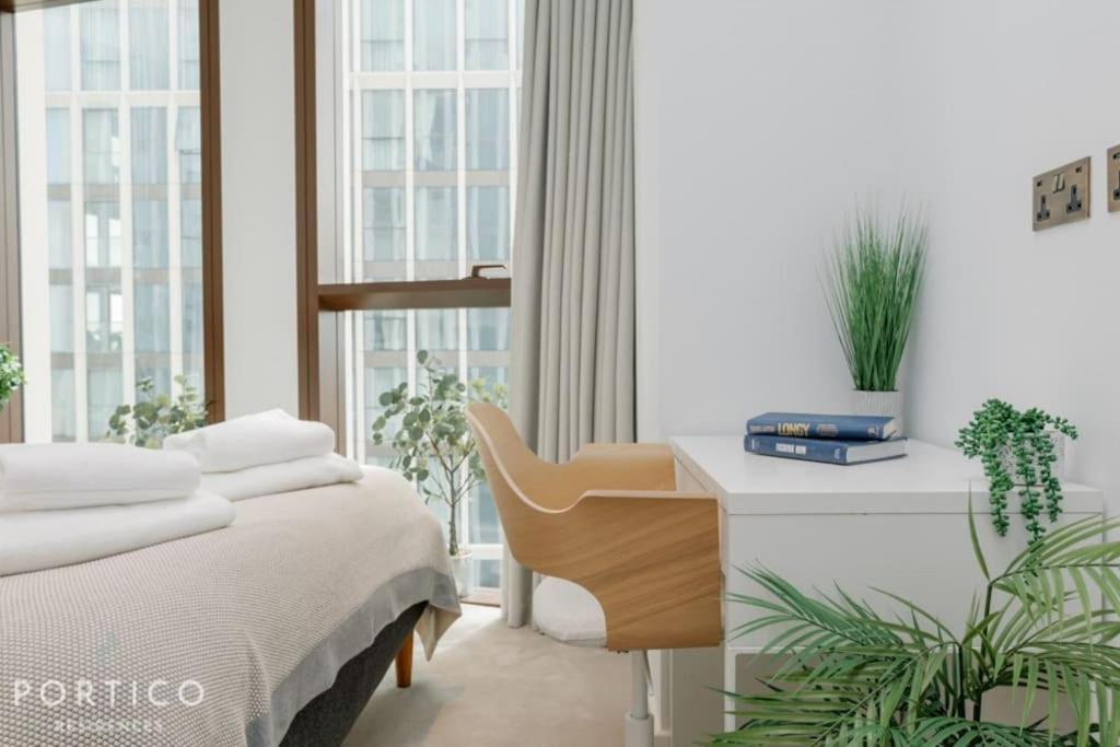 Appartamento Stunning 2-bed With Pool In Nine Elms